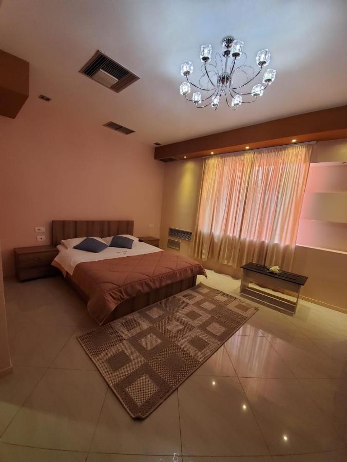 Hotel Alysa Korce Buitenkant foto