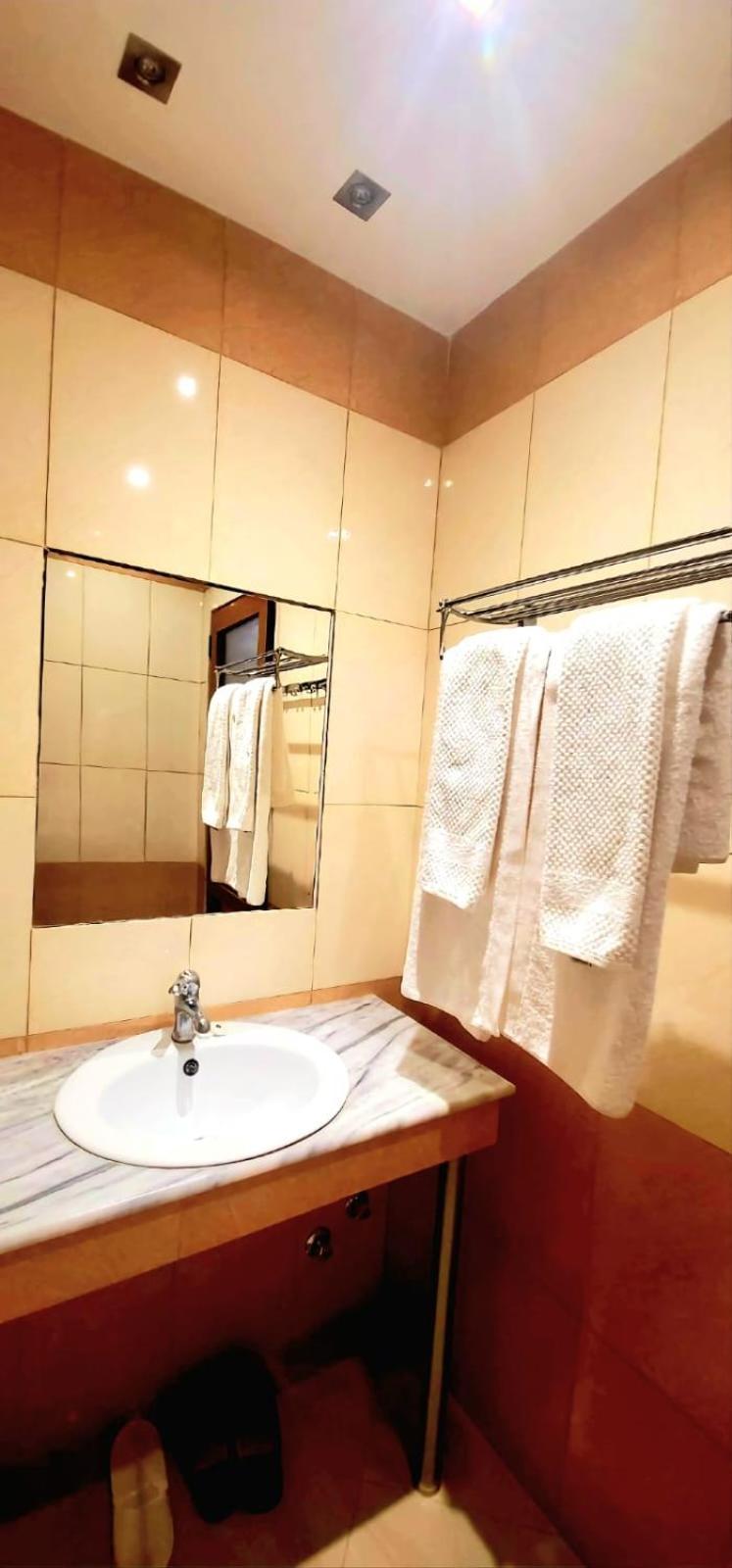 Hotel Alysa Korce Buitenkant foto